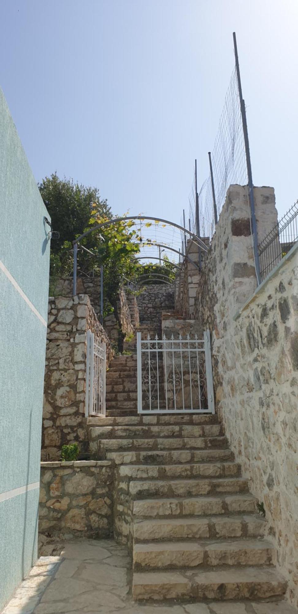 Family Apartments Himara Exterior foto